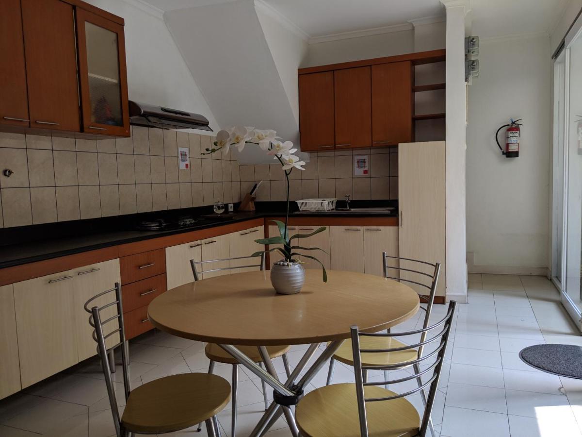 มาย โฮม บาย แฟลต06 Bed & Breakfast จาการ์ตา ภายนอก รูปภาพ
